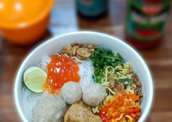 Bakso Benhil Menu - 3 Bakso Campur