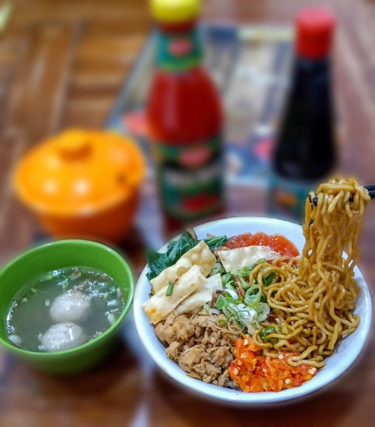 Bakso Benhil Menu - 4 Mie Yamin