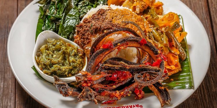 Padang Payakumbuah 9 Menu
