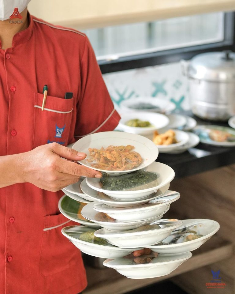 Restoran Sederhana Pelayan 1 (2)