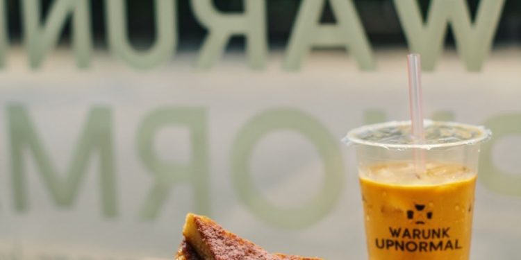 Warunk Upnormal 5 makanan dan minuman