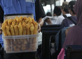 Dari Jualan Cakwe, Pak Ahok Bisa Beli Mobil Sport Seharga Rp500 Juta