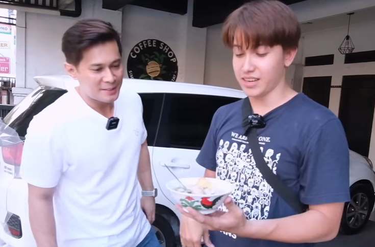 Sidik Edward saat diwawancarai oleh Afdhal Yusman (YouTube Afdhal Yusman)