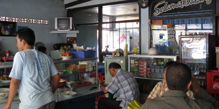 Warteg 21, Buka Tahun 1978 Sampai Didatangi oleh Presiden Jokowi