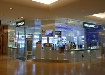 Sosok Inspiratif Pedagang Kacamata dengan Sepeda Ontel, Kini Punya Dua Toko Optik