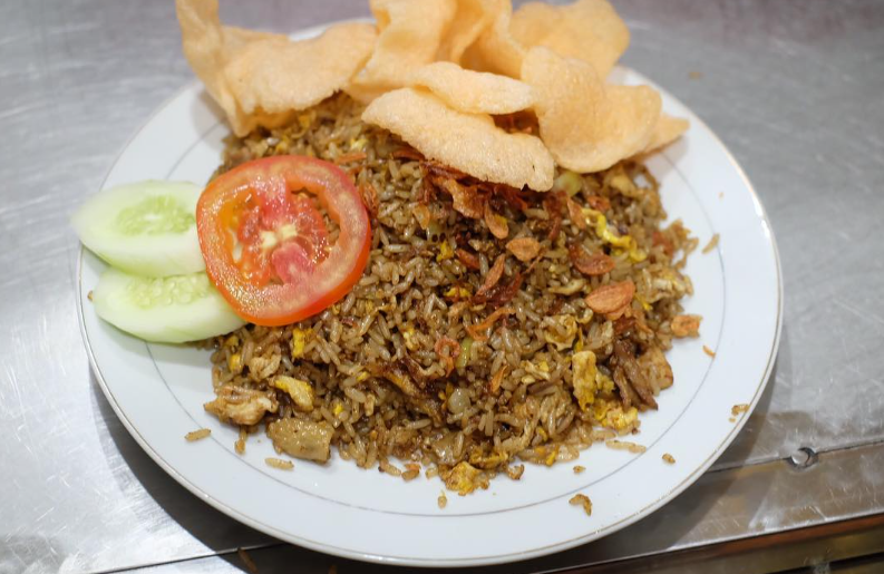 (Instagram @nasgorkebulipakivan)