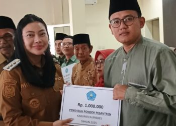 Perhatian Pemkab Brebes Sentuh Guru Ngaji, Bagaimana Pengajar Agama Non-Islam?
