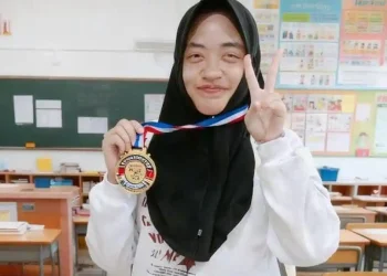 Siswa MTsN 2 Brebes Raih Emas Nasional Fisika dan Bahasa Indonesia, Keren!